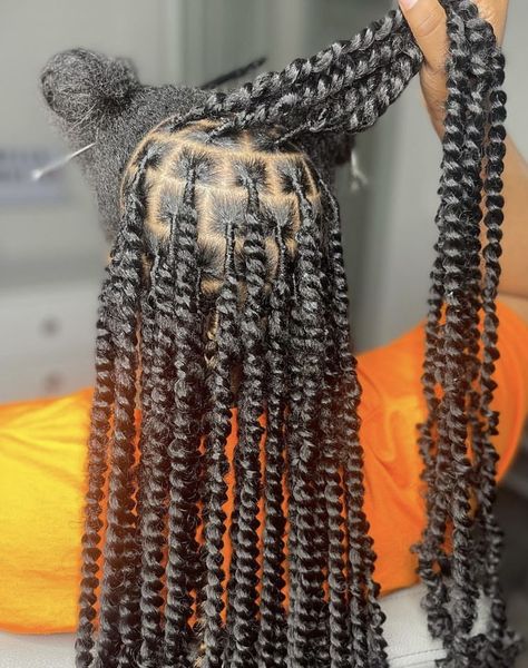 Simple Protective Hairstyles Braids, Island Twist Hairstyle, Faux Locs Marley Hair, Best Braid Styles, Hair Braid Patterns, Short Box Braids Hairstyles, Twist Styles, Feed In Braids Hairstyles, Twist Braid Hairstyles