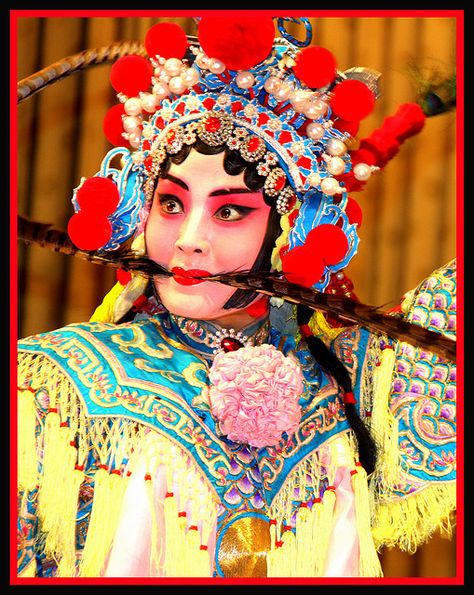 Opera in Japan....photo by Lidia Ramalho Turandot Opera, Peking Opera, Beijing Opera, Chinese Opera, Year Of The Monkey, Asian History, Things To Do In London, Happy Chinese New Year, Masquerade Ball