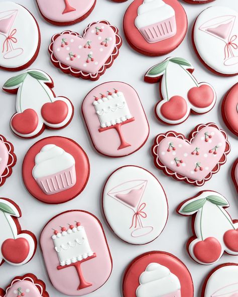 Lip Decorated Cookies, Red Cookies Decorated, Pink Decorated Cookies, Cherry Cookies Decorated, Martini Cookies Decorated, Girly Sugar Cookies, Royal Iced Cookies Ideas, Birthday Royal Icing Cookies, 2024 Cookies