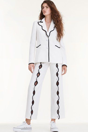 Sara Battaglia, Woman Suit Fashion, Home Wear, Runway Looks, Vogue Runway, Fashion 2018, Fashion Show Collection, Suit Fashion, Fashion Week Spring