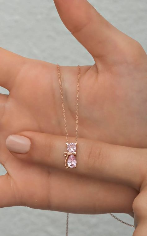 Necklaces For Girlfriends, Etsy Necklace, Dainty Jewelry Necklace, October Birthstone Necklace, Inexpensive Jewelry, Feminine Necklace, Pretty Jewelry Necklaces, Small Necklace