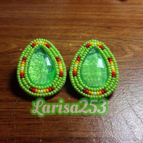 Green earrings #love #earrings #green #colors #beaded #beadwork #handmade #LPDCreations #beadedcreations #jewelry #fashion #native Green Beaded Earrings Native American, Walkin Closet Ideas, Native American Beadwork Earrings, Mint Green Bedroom, Beadwork Ideas, Native Earrings, Beaded Earrings Native, Earrings Patterns, Beadwork Embroidery