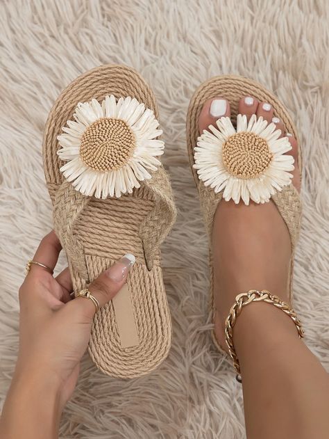 Women Slides, Flat Slipper, Strappy Wedges, Stylish Sandals, Travel Shoes, Womens Sandals Flat, Chevron Pattern, Toe Rings, Thong Sandals