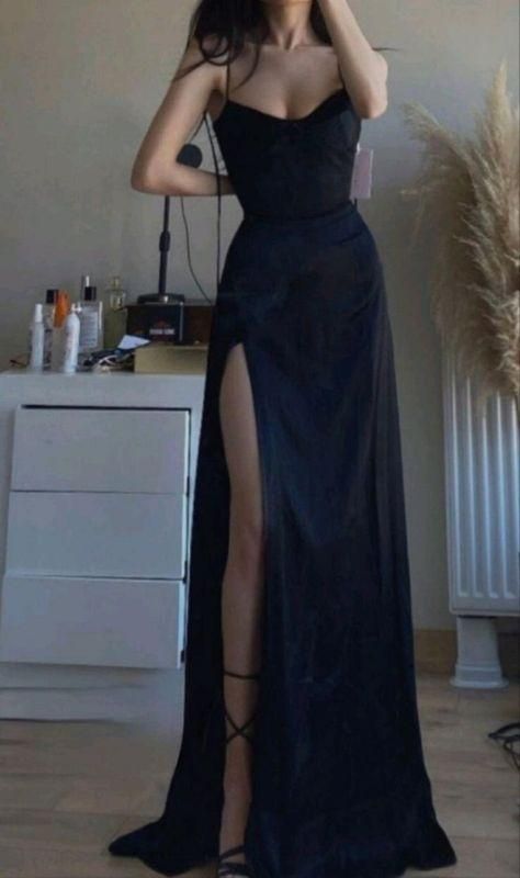 Prom Dress Inspo, Classy Prom, Classy Prom Dresses, Prom Dress Inspiration, Cute Prom Dresses, Pretty Prom Dresses, فستان سهرة, Prom Outfits, Mode Inspo