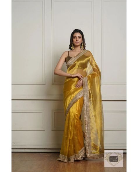 Yellow Tissue Silk Saree, Saree Bridal Look, Net Saree Designs, Wedding Matching Outfits, Saree Yellow, Tissue Silk Saree, Sari Design, Saree Design, Designer Studio