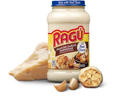 Ragu Roasted Garlic Parmesan Recipes, Parmesan Pasta Sauce, Parmesan Sauce Recipe, Cheese Sauces, Garlic Parmesan Pasta, Italian Pasta Sauce, Pasta With Alfredo Sauce, Garlic Sauce Recipe, Garlic Parmesan Sauce