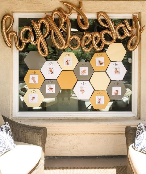 1st year monthly sign for 1st birthday bee theme First Bee Day Party Signs, Honey Bee 2nd Birthday Party, It’s My Bee Day, Two Busy Bee Birthday, Two Bee Or Not Two Bee, Birthday Themes One Year Old, 1st Birthday Bumble Bee Theme, Bumble Bee One Year Birthday, Unique 1 Year Birthday Themes