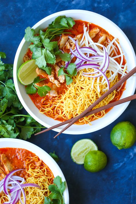 Khan Soi, Chicken Khao Soi, Meat Soups, Coconut Curry Noodle Soup, Food Dressing, Easy Asian Noodle Recipes, Curry Broth, Easy Asian Noodles, Thai Noodle Soups