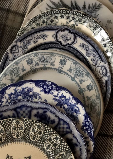 Vintage China Dinnerware Sets, Vintage China Aesthetic, Blue China Aesthetic, Dinnerware Aesthetic, European Plates, Porcelain Aesthetic, Aesthetic Dishes, Aesthetic Plates, Plates Aesthetic