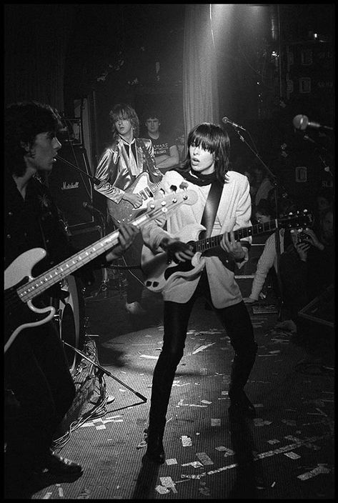 Garage Punk, Chrissie Hynde, The Pretenders, We Will Rock You, Rock N’roll, Debbie Harry, I'm With The Band, Music Photo, Music Legends