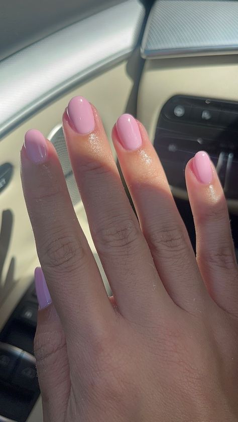 Gel Nails With Natural Nails, Pink Nails On Natural Nails, Sns Oval Nails, Almond Short Pink Nails, Super Short Acrylic Nails Almond, Shilac Nail Ideas 2023 Short, Short Almond Nails Inspiration, Nail Inspo For Natural Nails, May Nails Ideas 2024 Simple