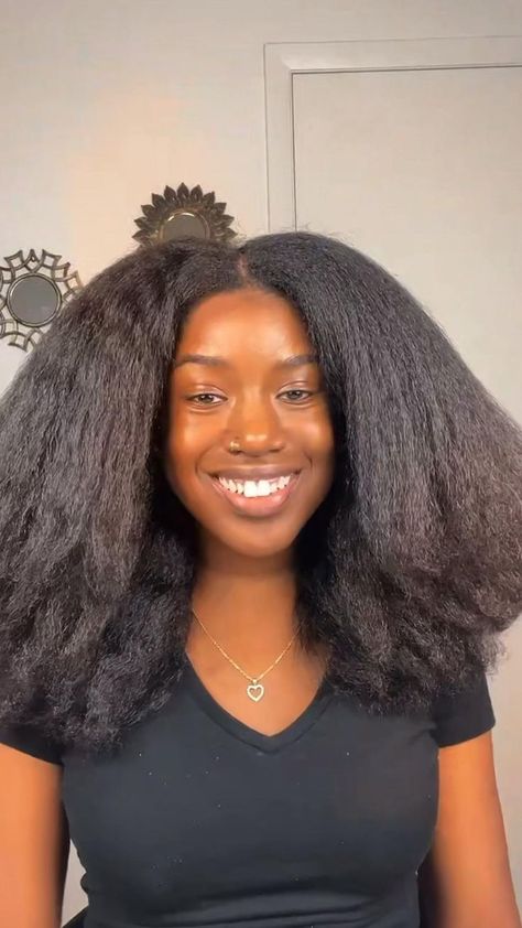 Afro Hair Blowout, Blown Out Hairstyles Natural Hair Black Women, Blowdry Natural Hair, Blowout Hair Natural Styles, Natural Blowout Hairstyles Black Women, Blow Dry Hairstyles Black Natural Hair, Afro Blowout, Blow Dried Hairstyles Black Women, 4c Blowout Hairstyles