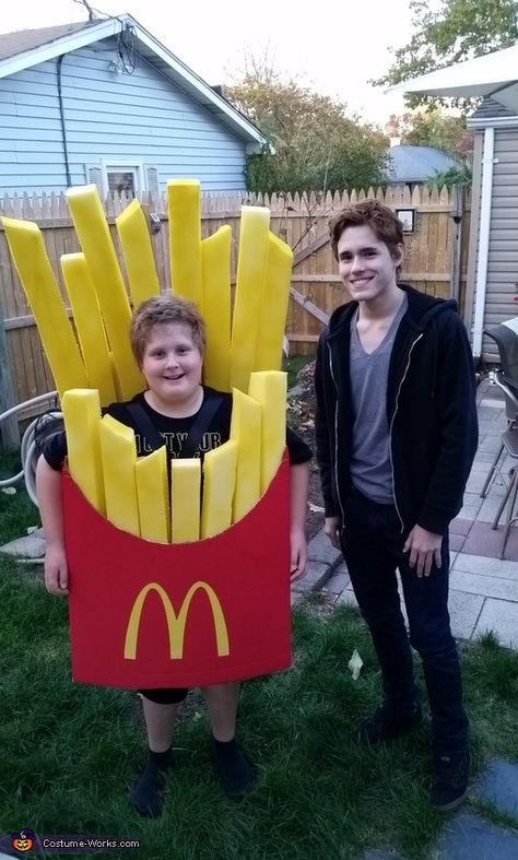 Fast Food Costumes, Mcdonalds Party, Fries Costume, French Fry Costume, Mcdonald's Fries, Homemade Costumes For Kids, Food Halloween Costumes, Mcdonalds Fries, Halloween Board