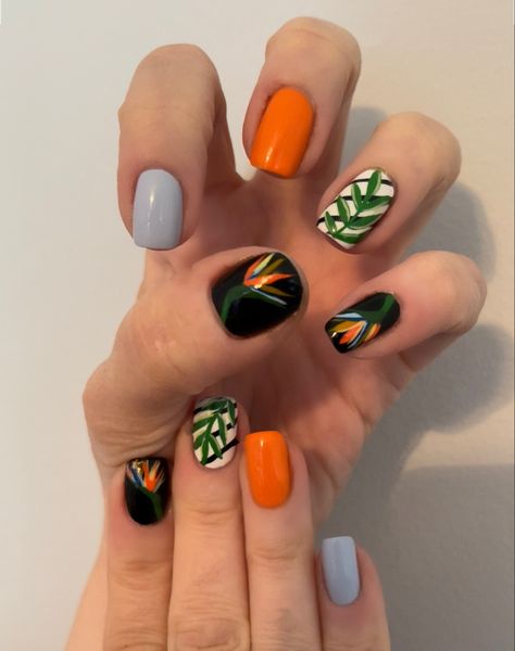 Bird Of Paradise Nail Art, Birds Of Paradise Nails, Bird Of Paradise Nails, Paradise Nails, Birds Of Paradise Flower, Tropical Nails, Floral Nail, Floral Nail Art, Bird Of Paradise