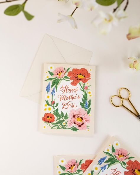 956 Likes, 10 Comments - Oana Befort (@oanabefort) on Instagram: “One of the new cards for mom.✨” Oana Befort, Cards For Mom, Mother Card, Greeting Card Inspiration, Simple Cards Handmade, Spring Images, Greeting Card Art, Mother's Day Greeting Cards, Greeting Card Illustration