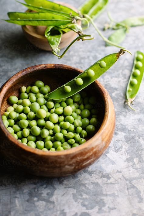 Peas Photography, Bowl Photography, Fresh Peas, Spring Produce, Vegetables Photography, Green Peas, Sweet Pea, Brussel Sprout, Peas