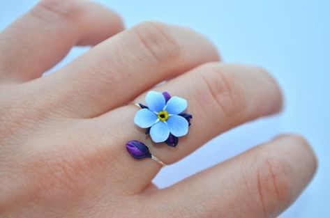 Community wall photos | VK Polymer Clay Ring, Polymer Clay Flower Jewelry, Forget Me Not Flower, Polymer Clay Jewelry Tutorials, Handmade Clay Jewelry, Polymer Clay Diy, Polymer Clay Jewelry Diy, Polymer Crafts, Clay Jewelry Diy