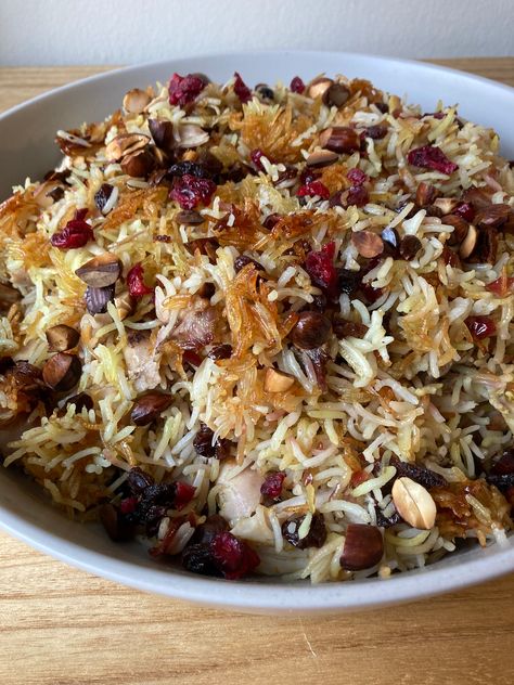 Persian Food Iranian Cuisine, Persian Rice, Iranian Cuisine, Jewish Cuisine, Persian Cuisine, Chicken Spices, Persian Food, Chicken And Rice, Middle Eastern Recipes