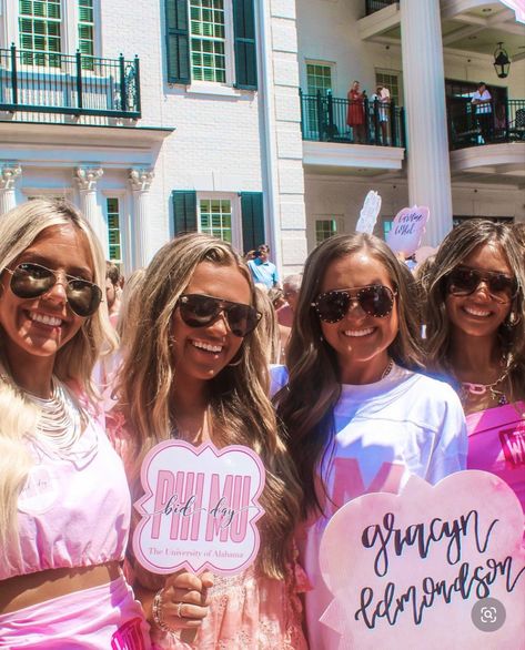 Phi Mu Hand Sign, Sorority Poses, Bid Day Themes, Picture Inspiration, Sorority Recruitment, Phi Mu, Fingers Crossed, Bid Day, Crossed Fingers