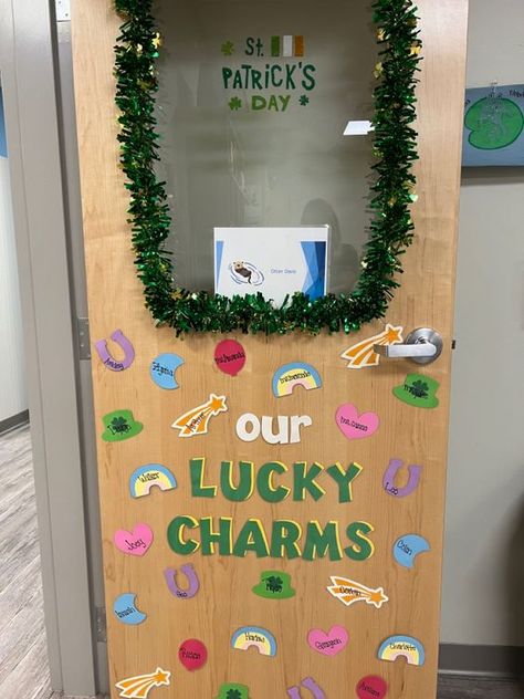 45+ St Patricks day decor ideas for classroom so that nothing but happiness come through your door - Hike n Dip Infant Saint Patricks Day Art, March Door Decorations Classroom St Patricks Day, Lucky Charms Door Decoration, Lucky Charms Decor, Saint Patricks Day Decorations Classroom, Saint Patrick’s Day Door Decorations, Saint Patricks Day Door Classroom, St Patrick's Day Door Decorations School, Lucky Charms Classroom Door