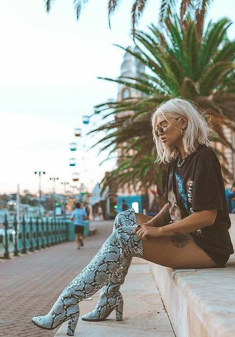 Roller Skating Date, Day Off Outfit, Chill Baddie Outfits, Skating Date, Fashion Outfits Dresses, Music Festival Outfits, Outfits Dresses, Rocker Chic, Latest Outfits