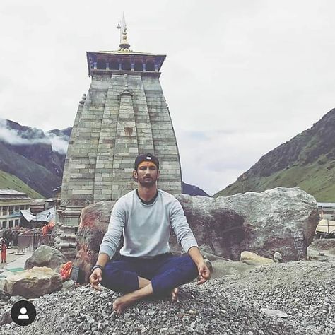 Sushant Singh Rajput, Throwback Pictures, Hollywood Music, U Turn, Sushant Singh, Peaceful Life, Real Hero, Boy Poses, L Love You