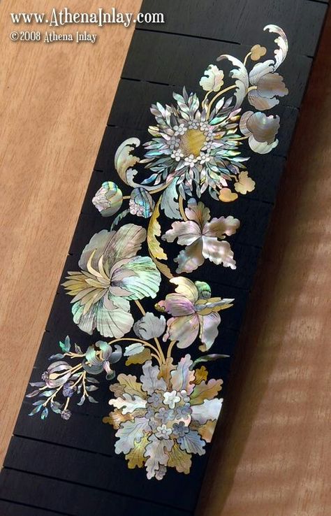 螺鈿細工 Guitar Inlay, Mother Of Pearl Inlay, Pearl Inlay, Marble Inlay, Beautiful Guitars, Stone Inlay, Wood Inlay, Black Lacquer, Shell Art