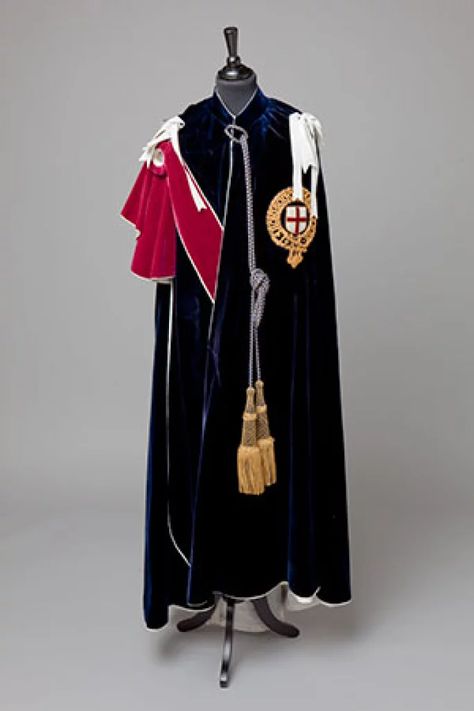 A Royal Tradition: The History of the Order of the Garter | Coins and Medals | Sotheby’s Edward Iii, Historical Gowns, Order Of The Garter, Army Clothes, King Outfit, Black Costume, Windsor Castle, Streetwear Fashion Women, The Order