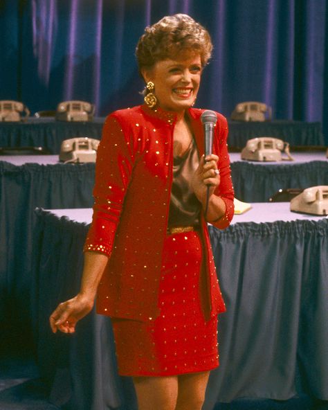 Rue McClanahan as 'Blanche Devereaux' on 'The Golden Girls' Blanche Devereaux Aesthetic, Blanch Devereaux Style, Blanche Devereaux Outfits, Blanche Devereaux Style, Golden Girls Costumes, Rue Mcclanahan, Blanche Devereaux, Cruise Clothes, Romantic Essence