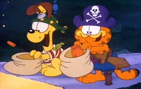 Pin for Later: 10 Moms You Meet While Trick-or-Treating The King-Size Distributor Garfield Halloween, Halloween Grunge, Garfield Images, Garfield Cartoon, Garfield And Odie, Halloween Facts, Halloween Adventure, Halloween Gif, Halloween Quotes