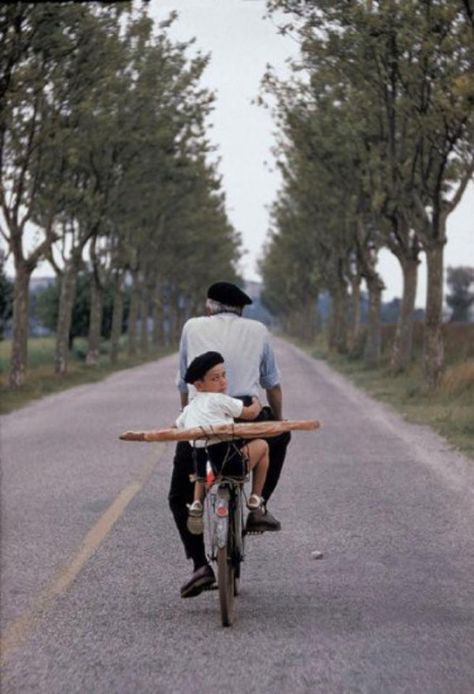 'Granddaddy on bicycle with litlle boy and baguette, Provence' by Elliott Erwitt, Elliot Erwitt, Dollhouse Bakery, Elliott Erwitt, Hot Bread, Rudolf Nureyev, French People, Basque Country, Provence France, Magnum Photos