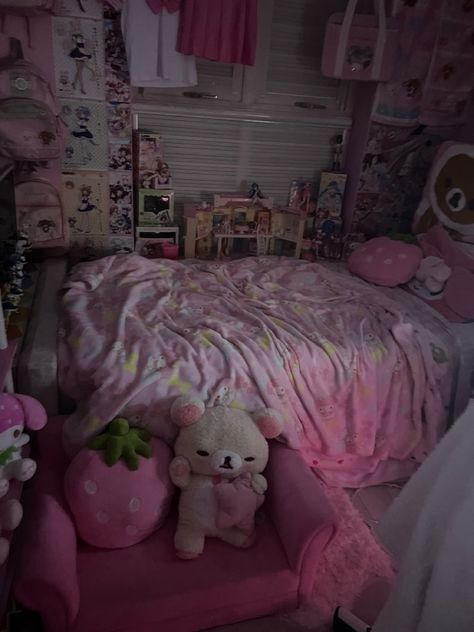 Kekecore Aesthetic, Pink Hyper Feminine Room, Cozy Kawaii Bedroom, Room Ideas Cutecore, Bedroom Cutecore, Cute Core Room, Little Spaces Aesthetic, Cutecore Room, Sanrio Room