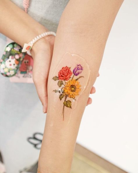 Sunflower And Roses Tattoo, Sunflower And Rose Tattoo, Sunflower Mandala Tattoo, Rose Tattoo Behind Ear, Sunflower Tattoo Meaning, Sunflower Tattoo Ideas, Rose Tattoo Meaning, Rose Tattoo Forearm, Tattoo Behind Ear