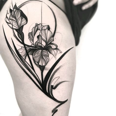 By #FrankCarrilho #flowers #floral #blackwork #linework Deco Tattoo, Iris Flower Tattoo, Art Deco Tattoo, Art Nouveau Tattoo, Nouveau Tattoo, Iris Tattoo, Floral Thigh Tattoos, Parties Du Corps, Tattoo Feminina