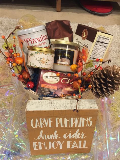 Fall inspired raffle gift basket #fall #rafflegift  #fallbasketgift #raffle #psl #pumpkinspice Raffle Basket Ideas Fall, Fall Baskets Ideas, Fall Birthday Gift Basket, Fall Secret Sister Gift Ideas, Fall Gift Basket Ideas Silent Auction, Thanksgiving Raffle Basket Ideas, Autumn Gift Basket Ideas, Fall Gift Basket Ideas For Women, Thanksgiving Gift Basket Ideas