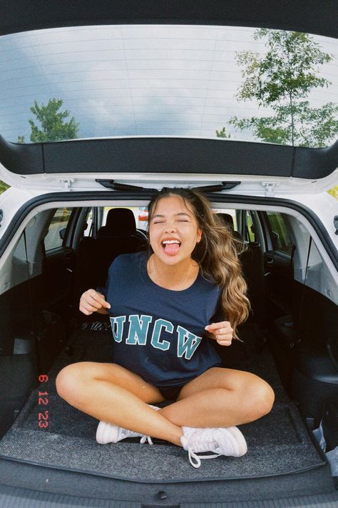 Unc Wilmington Aesthetic, Uncw Aesthetic, Uncw Campus, Unc Wilmington, College Announcements, Senior Szn, College Motivation, Insta Poses, College Game Days