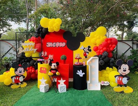 Mickey Mouse Party! #jlunaspartyideas #mickeymousebirthday #mickemouse #mickeymouseparty #mickeyfirstbirthday #dfwballoonartist… | Instagram Mickey Mouse Backdrop Ideas, Mickey Mouse Backdrop, Mickey Mouse Theme Party, Mickey Mouse Party Decorations, Mickey Mouse Birthday Theme, Mickey Mouse Birthday Decorations, Mickey First Birthday, Mickey 1st Birthdays, Mickey Mouse Themed Birthday Party