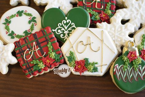 Top Christmas Cookies, Wedding Cookies Decorated, Engagement Cupcakes, Christmas Wedding Themes, Wedding Shower Cookies, Christmas Wedding Inspiration, Christmas Wedding Favors, Christmas Bridal Showers, Engagement Cookies