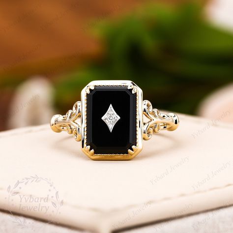 "❤Jewelry Details -Gold Type : 18k two tone gold / 14k two tone gold / 10k two tone gold / Platinum /925 sterling silver two gold plated (Choose One in Material Option) Center Stone: Natural Black Onyx 8*11mm, Approximately 2.8ct Cut: Emerald Cut / 3EX Stone Type: Diamond,0.01ctw Color: G-H Clarity: SI1 Cut: Round Cut / 3EX Band Width: Approximately 1.7mm SKU: YR1111 ❤The link for the same style necklace is https://www.etsy.com/listing/919600248/vintage-black-onyx-pendant-necklace-pave?ref=shop_ Onyx Vintage Ring, Black Onyx Diamond Ring, Onyx And Diamond Ring, Black Stone Engagement Ring, Vintage Onyx Ring, Art Deco Flower, Onyx Engagement Ring, Plus Size Rings, Black Onyx Earrings