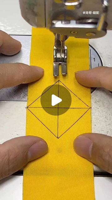 涛哥-糖配    Brother Tao-sewing on Instagram: "Sewing machines tools and tutorial How to make a V-neck" Diy And Crafts Sewing, Urban Sketching, Sewing Tools, Machine Tools, Sewing Machines, Sewing Techniques, Sewing Clothes, Sewing Hacks, Sewing Tutorials