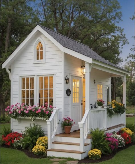 Cottage Garden Sheds, Shed Tiny House, Best Tiny House, Tiny House Floor Plans, Backyard Sheds, Backyard Shed, Modern Tiny House, Dream Cottage, Shed Homes