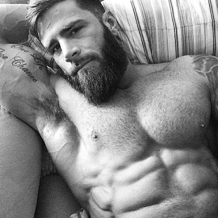 Cuddle ! Man With A Beard, Beard Envy, Beard Lover, Great Beards, Beard Tattoo, Beard Love, Awesome Beards, Masculine Men, Moustaches