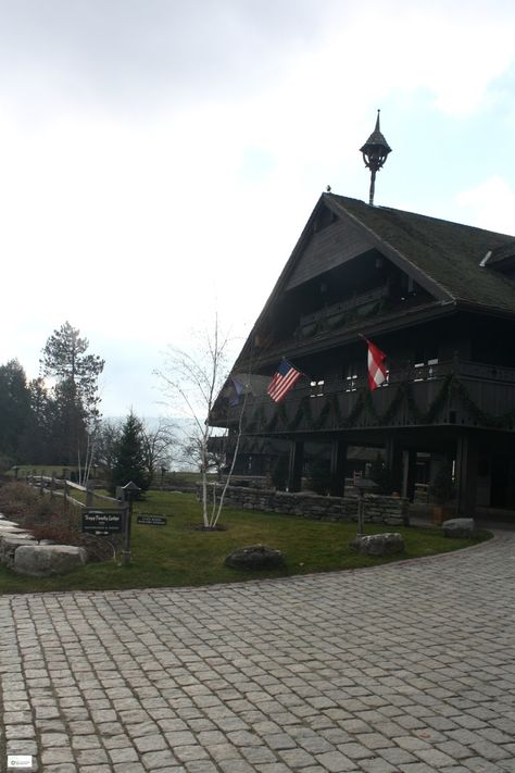 Trapp Family Lodge Vermont, Von Trapp Family Lodge, Von Trapp Family, Stowe Vt, Stowe Vermont, Wedding Dreams, Travel Stories, Vacation Ideas, Travel Bucket List