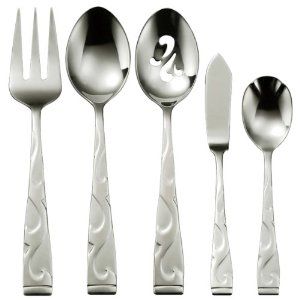 serving set Oneida Flatware, Unique Clothing Style, Flatware Patterns, Serving Fork, Embossed Design, Stainless Steel Flatware, Unique Clothing, Serving Utensils, Serving Set