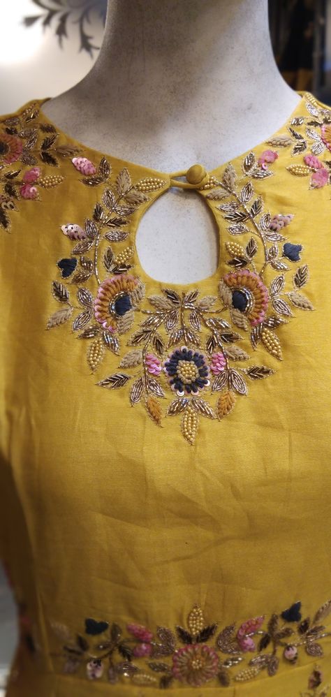 Ambrodari Work In Kurti, Maggam Work On Kurtis, Kurti Neck Designs Hand Work, Embroidery On Kurtis Neckline, Moti Dress Design, Work On Kurti Hand, Amrodri Work Designs, Zardosi Embroidery Neck Designs, Hand Work In Kurti Neck