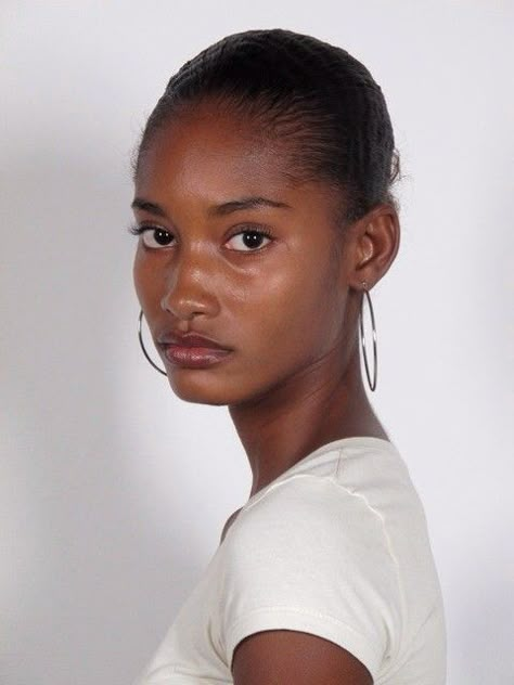 Melodie Monrose, Black Fashion Models, Women Are Beautiful, Makeup For Black Skin, Love Your Skin, Model Aesthetic, Model Face, Glowy Skin, Beauty Women