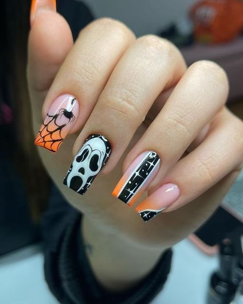 nail art design Black Halloween Nails, Horror Nails, Nail Art Halloween, Holloween Nails, Witch Nails, Halloween Acrylic Nails, Cute Halloween Nails, Nails 2023, Halloween Nail Designs