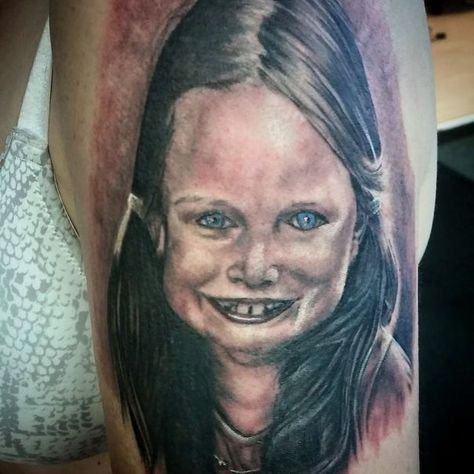 This Just Popped Up On Facebook Ridiculous Tattoos, Bad Portrait Tattoos, Skull Face Tattoo, Really Bad Tattoos, Doe Tattoo, Childs Face, Tattoo Fixes, Horrible Tattoos, Religious Tattoos