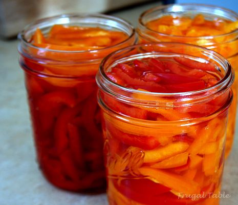 Pickled Bell Peppers Pickling Sweet Peppers, Fermented Bell Peppers, Pickled Bell Peppers Recipe, Pickled Bell Peppers, Pickled Sweet Peppers, Italian Subs, Pickle Appetizers, Bell Pepper Salad, Pickled Peppers