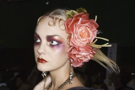 John Galliano, spring 2008 Maquillage Goth, Caroline Trentini, High Fashion Makeup, Flowers In Her Hair, Runway Makeup, Nikko, Editorial Makeup, John Galliano, Hair And Makeup